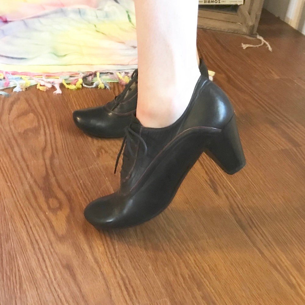 Vintage Italian leather shooties
